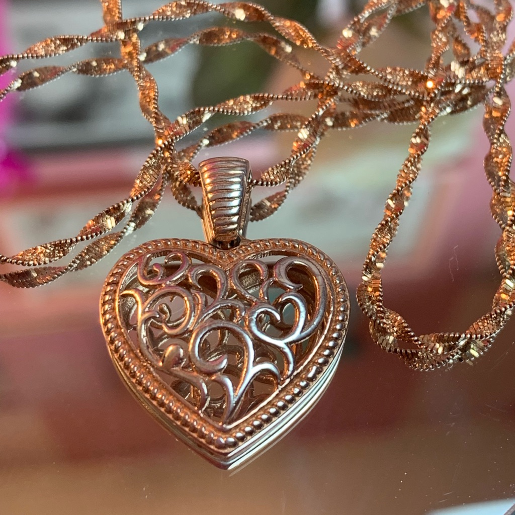Openwork Heart Pendant